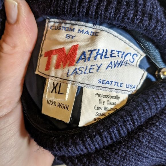 *SOLD*Vintage Reversible Wool Sweater Nylon Wind Breaker TM Athletics XL - Picture 11 of 13